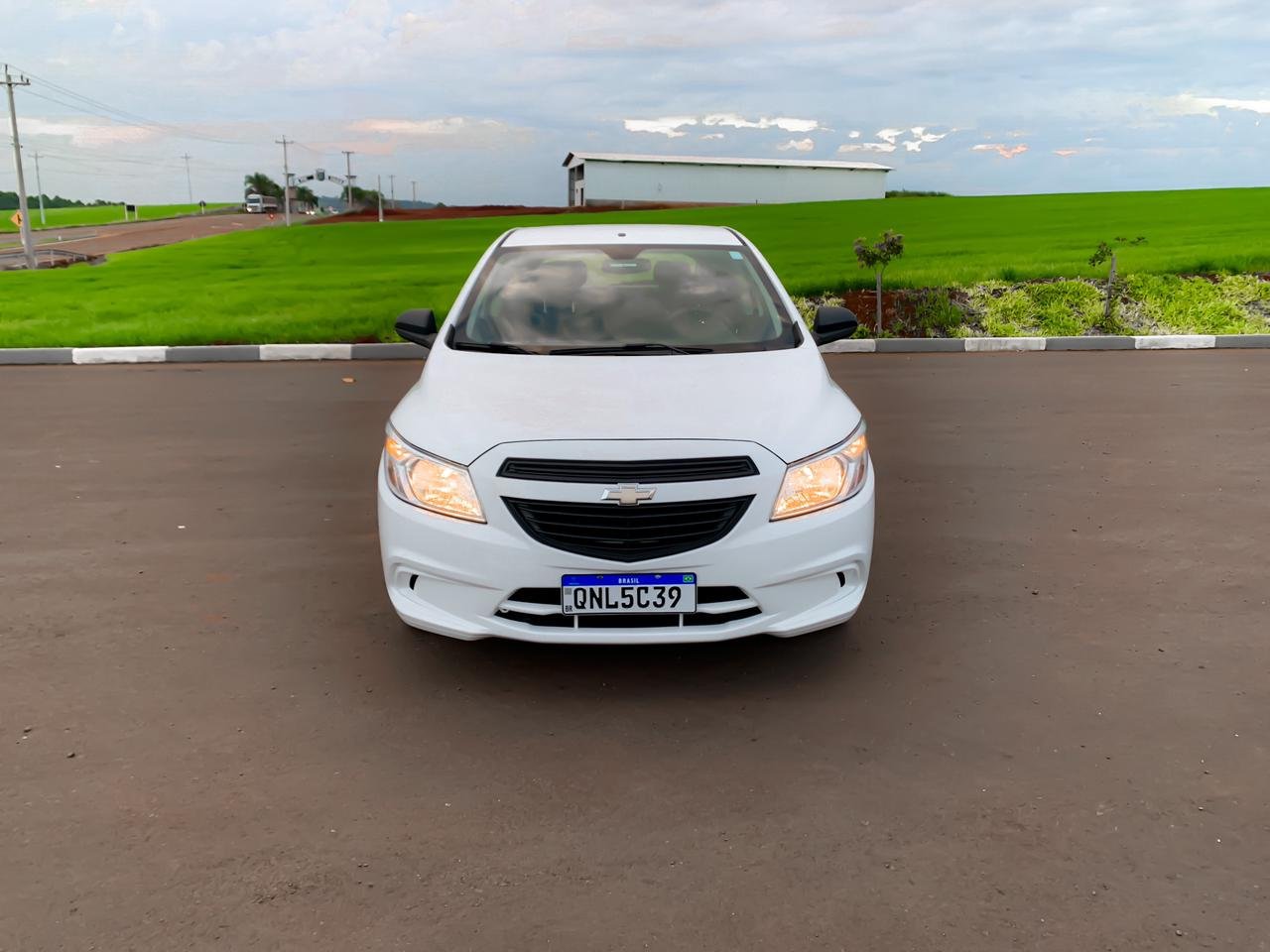 Direitos sobre um veículo Chevrolet Onix 10MT Joye, ano/modelo